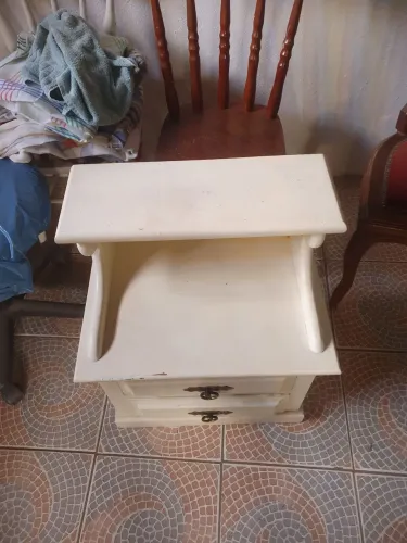 Criado mudo 