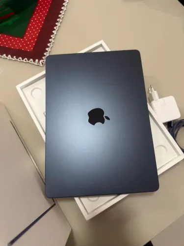 MacBook Air m2 256gb
