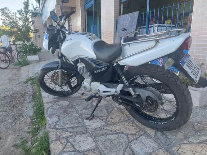 honda cargo branca 2011