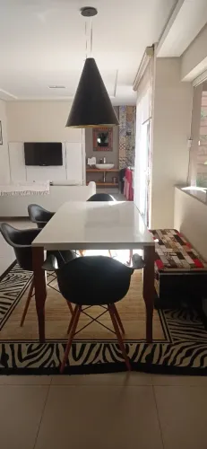 Vendo lindo conjunto de mesa para jantar