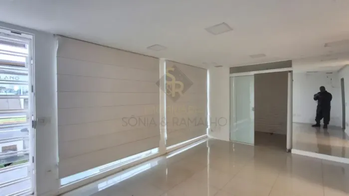 Imóvel comercial para locação e venda com recepção e 07 salas no bairro Jardim Califórnia,