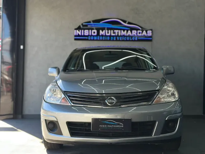 Nissan Tiida SL 1.8/1.8 Flex 16V Mec. 2012