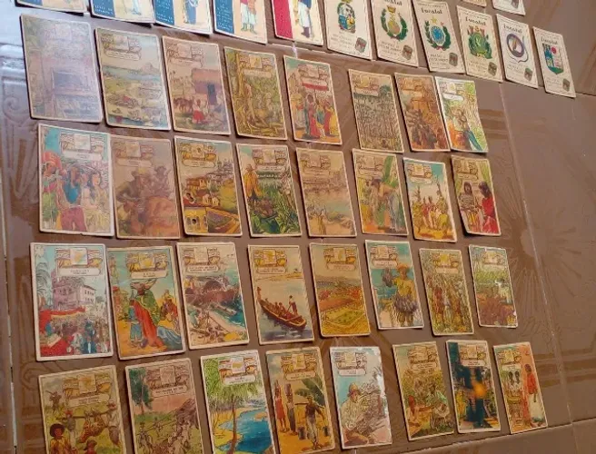 Cartas colecionáveis de cards da história