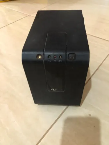 Nobreak APC Back-UPS 600VA - !! COM DEFEITO !!