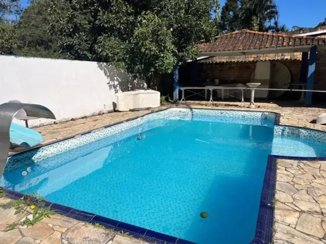 Imóvel para venda tem 342 metros quadrados com 2 quartos em Vila Hortência - Cotia - SP
