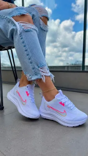 Tenis
