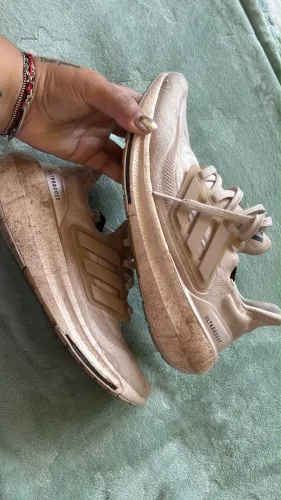 Tênis adidas ultraboost