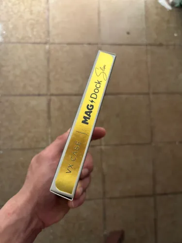 Vendo carregador magnético novo na caixa!