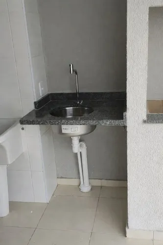 Pia Granito 75L x 63P com cuba e torneira