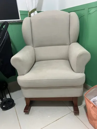Poltrona de amamentação