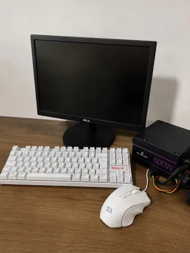 Kit Gamer Branco Semi Novo - Monitor + Teclado Redragon + Mouse + Fonte