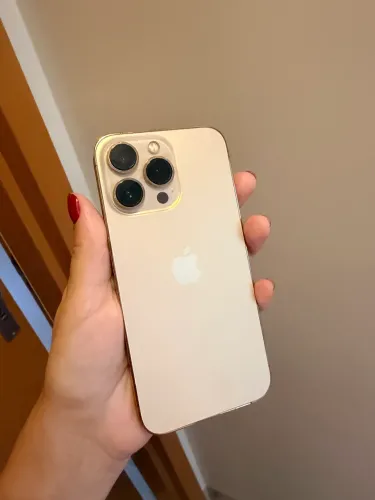 iPhone 13 Pro 256 GB Gold Conservado com a caixa