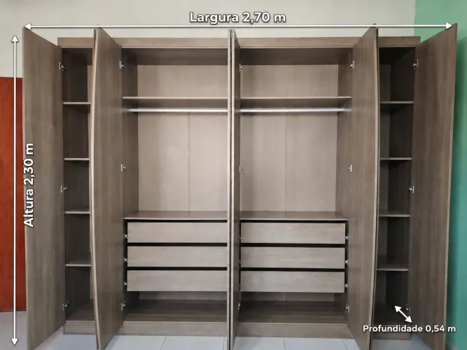 Guarda roupa de casal com 6 gavetas