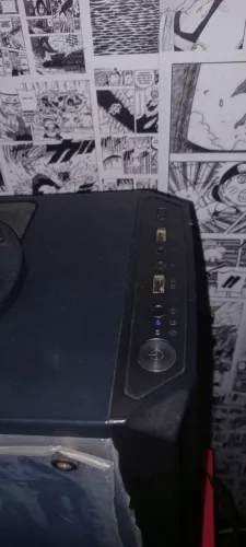Gabinete gamer com uma fan RGB