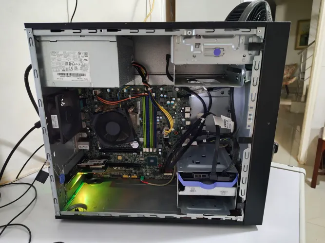 Vendo/Troco Servidor Lenovo ST50 DDR4, Xeon E-2224G 3.5ghz, Leia o Anúncio!