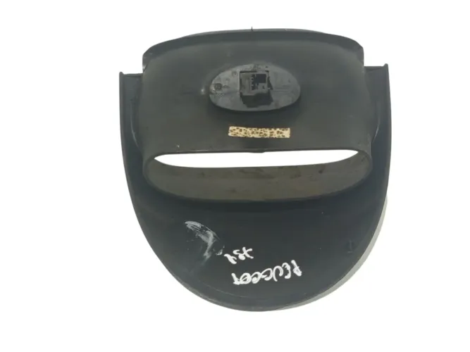 Moldura Central Botao Pisca Alerta Peugeot 206 2001 A 2014