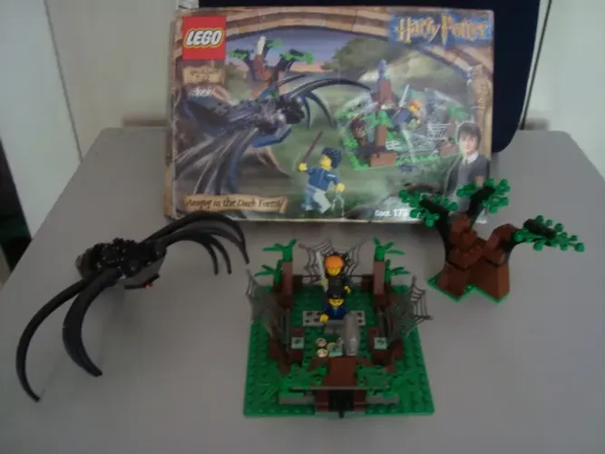 Lego Harry Potter Aragog in the Dark Forest