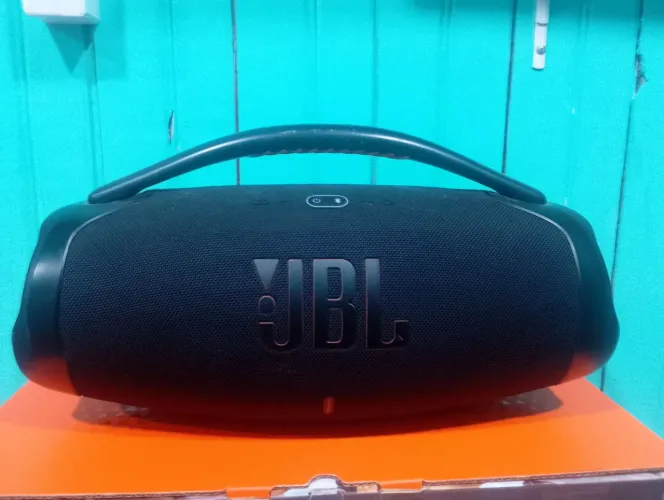 JBL boombox 3