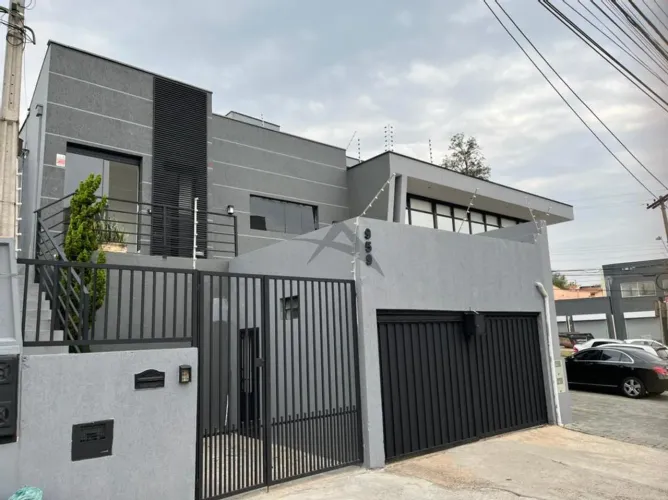 Casa à venda em Campinas, Jardim Leonor, com 5 quartos, com 161 m²