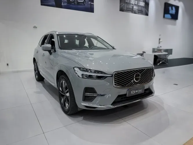 Volvo XC-60 T-8 Plus 2.0 AWD (híbrido) 2026