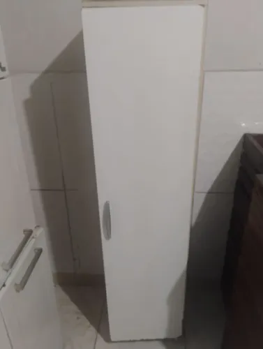 Armário multiuso 