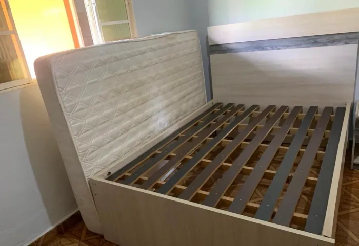 CAMA CASAL