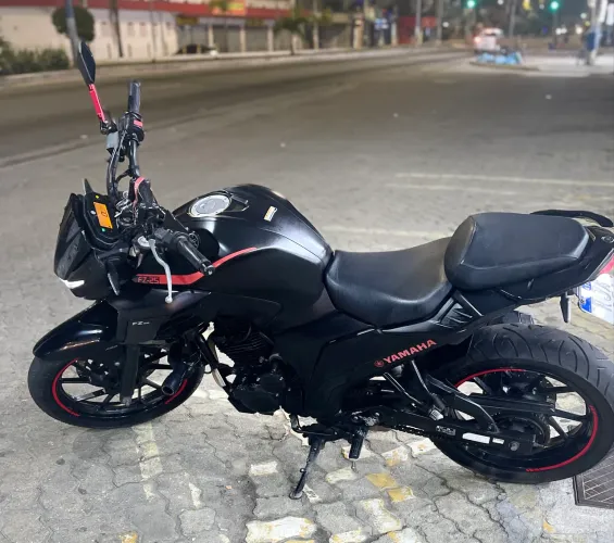 Yamaha Fazer 250 ABS 2022 - Impecável / Pneus Novos / Motivo Mudança