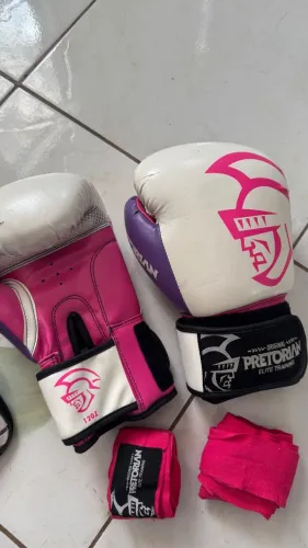 Luva de Muay Thai