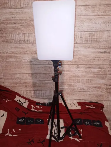 Iluminador LED  BM-L17 sem controle- leia a descrição 