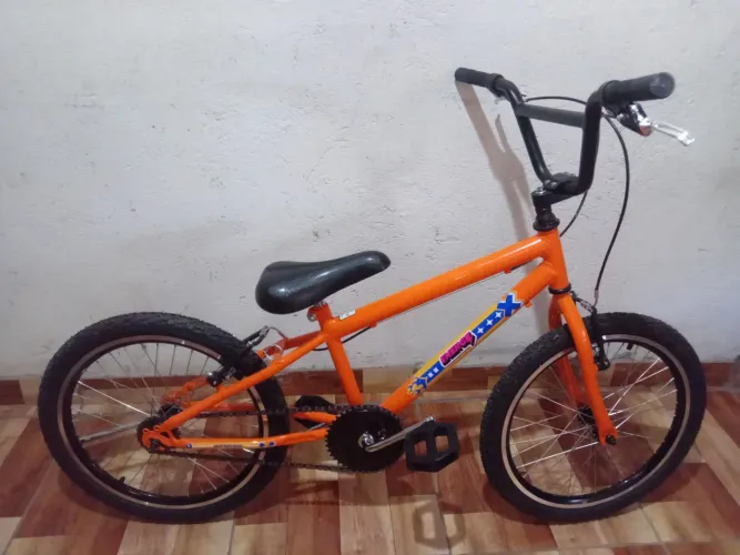 Bicicleta infantil Aro 20 cross "Nova e montada"