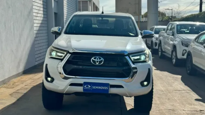 Toyota Hilux CD SRV 4X4 2.8 TDI Diesel Aut. 2024