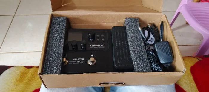 Pedaleira valeton GP 100