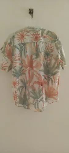 Várias camisas estanpadas em linho de 150 por 40 a unidade
