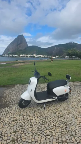 Yadea m6l 1000W - autopropelido