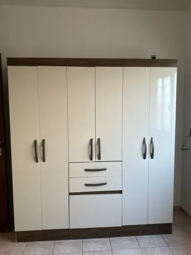 Guarda-roupa