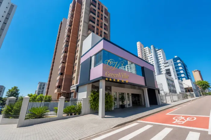 Cabral, Prédio Corporativo Locado | 402 m² | Cabral | Renda Imediata para Investidor, à ve