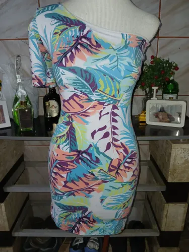 Lotes com 10 pecas semi novas por 100 tamanhos variados e roupas tbm
