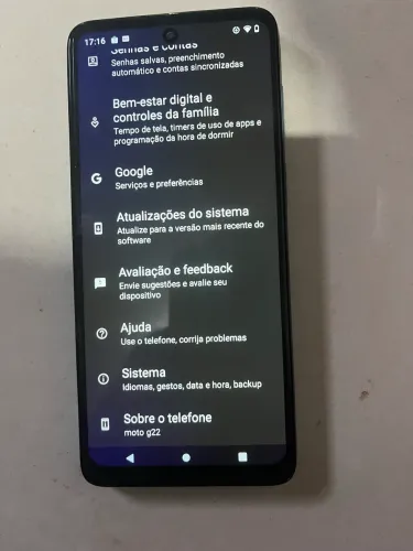 Vendo celular motorola g22 em bom estado ele tem algumas marcas de uso fora isso tá top