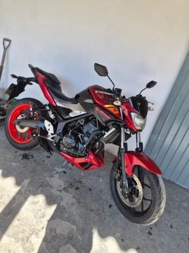 Yamaha MT 03 zerada