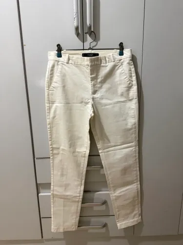 Calça branca MANGO