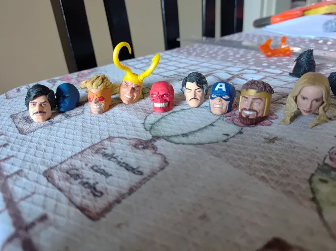 CABEÇAS, ACESSÓRIOS E PEÇAS BAF MARVEL LEGENDS