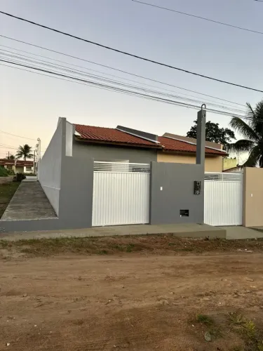 Vendo casa de 2/4 sendo uma suíte Lagoa Subaé 