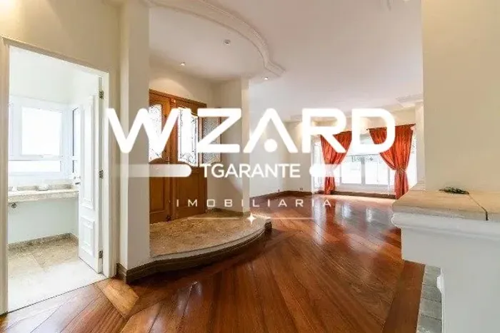 Sobrado amplo de 360M² com 3 Dormitórios, Suíte, Hidromassagem e Churrasqueira - Vila Prud