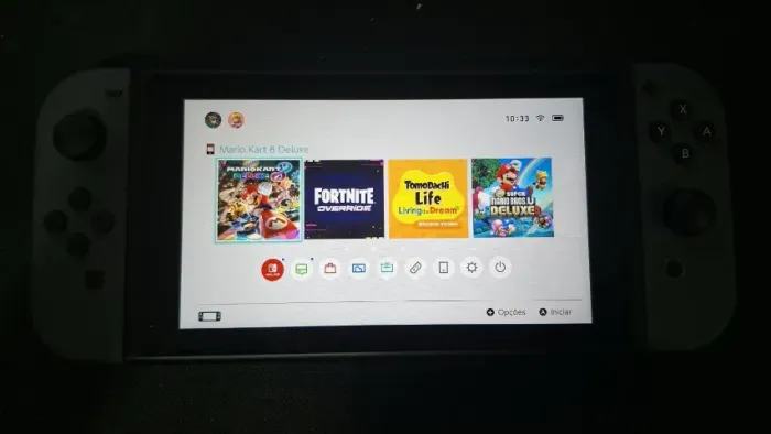 Nintendo Switch Impecável (< 1 mês de uso) + 4 Jogos Físicos de Sucesso + Acessórios