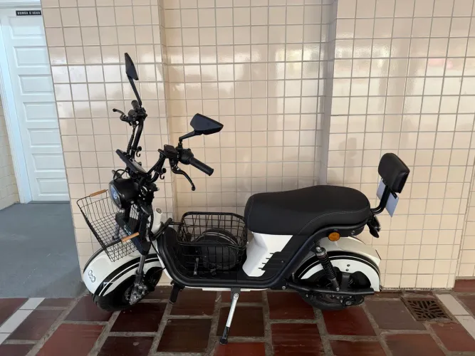 Bicicleta elétrica Goo x11 Branca