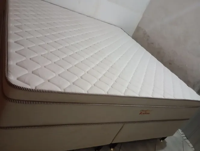 Vendo cama King motivo muito grande para meu quarto