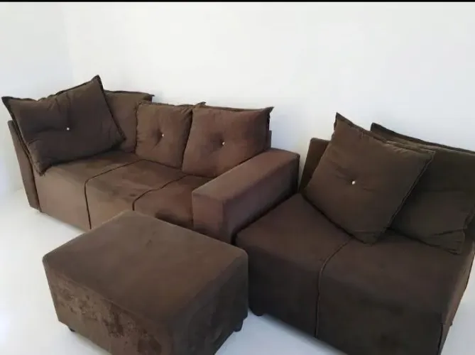 Sofá modular com puff