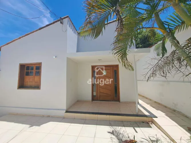 Casa para alugar, 3 quartos, 1 suíte, 2 vagas, São José - Montes Claros/MG - R$ 1.800,00 -