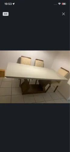 Mesa nova 1 mês de uso 6 CADEIRAS