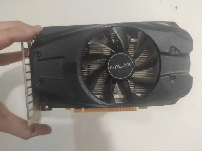 Placa de Vídeo ASUS GTX 1050 Ti 4GB